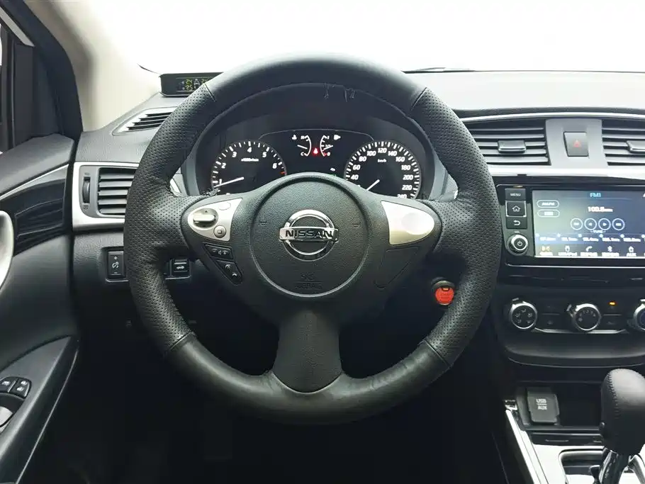 Nissan Sylphy 2017 — фото 15