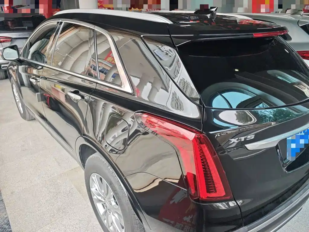 Cadillac XT5 2022 — фото 23