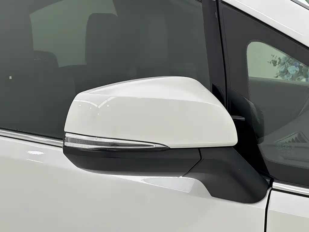 Toyota Alphard 2017 — фото 20