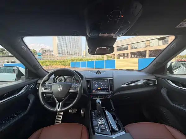 Maserati Levante 2022