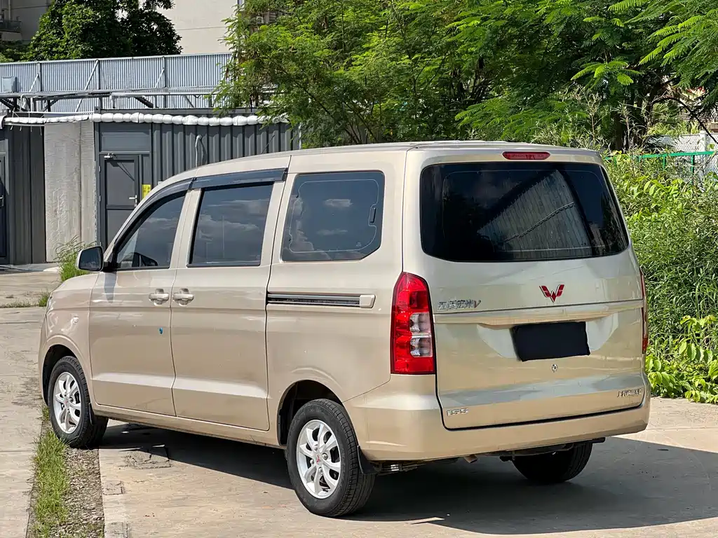Wuling Hongguang V 2023 — фото 9