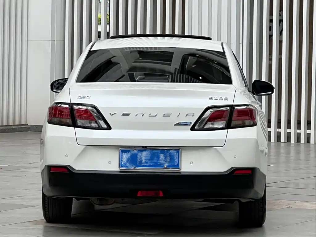 Venucia D60 2018