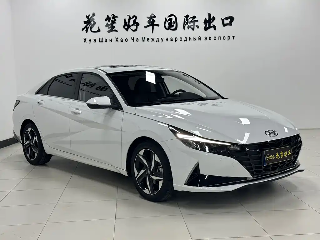 Hyundai Elantra 2023