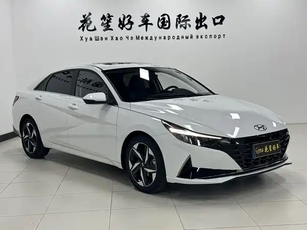 Hyundai Elantra 2023