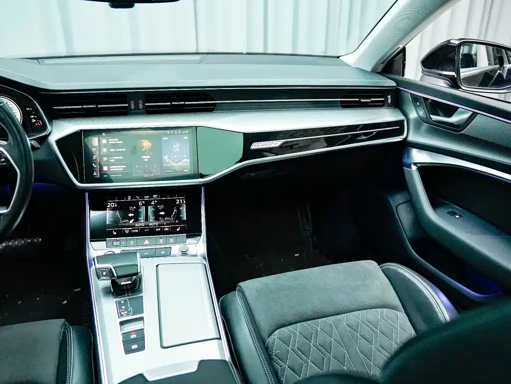 Audi A7L 2024 — фото 6