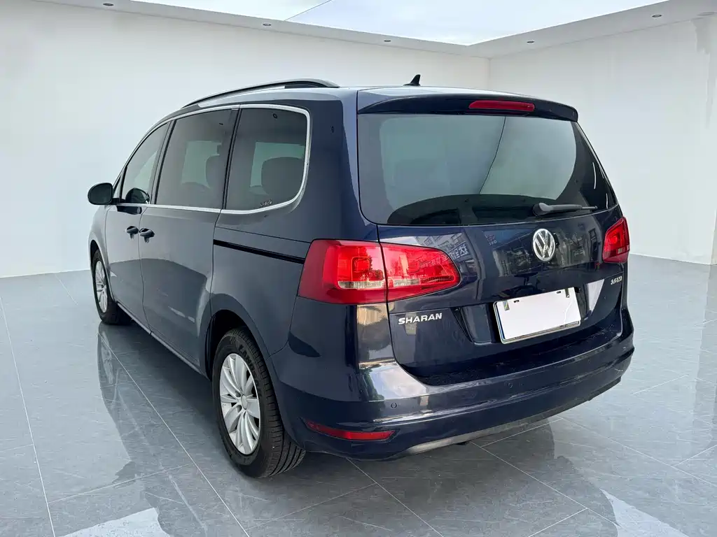 Volkswagen Sharan 2015 — фото 20