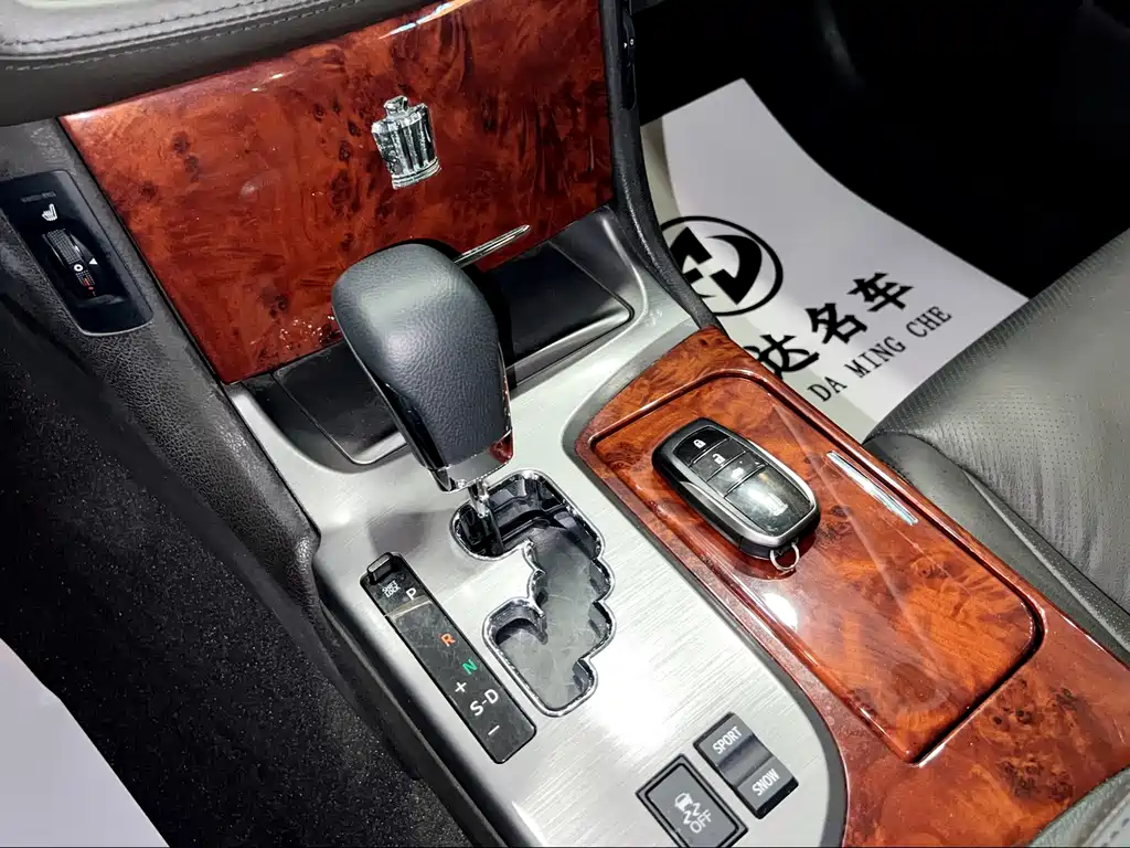 Toyota Crown 2014 — фото 11