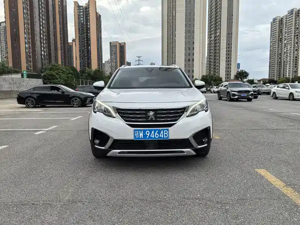 Peugeot 5008 2017