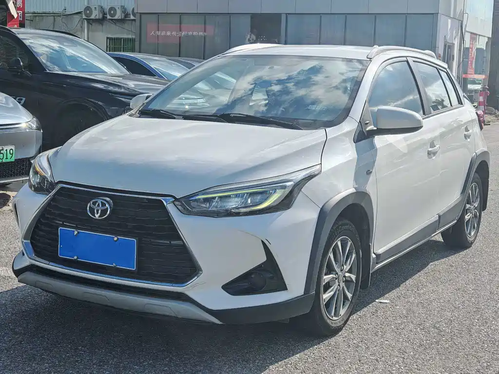 Toyota Yaris L 2020