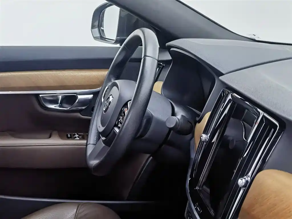 Volvo S90 2020 — фото 22