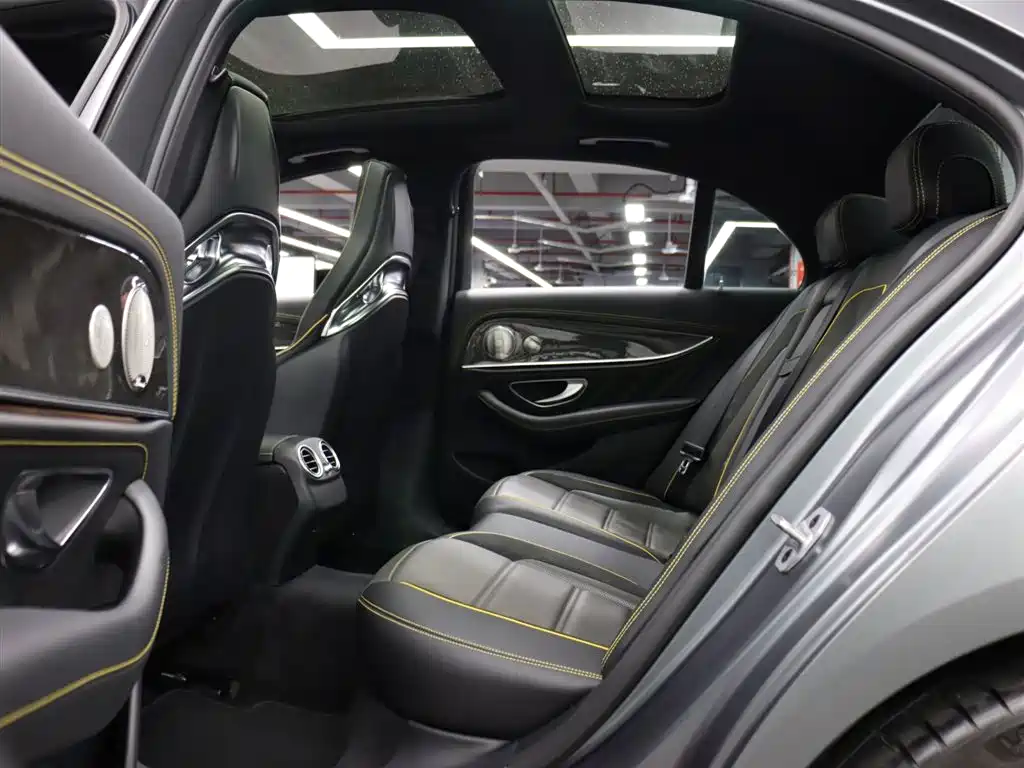 Mercedes-Benz E-Class AMG 2021 — фото 21