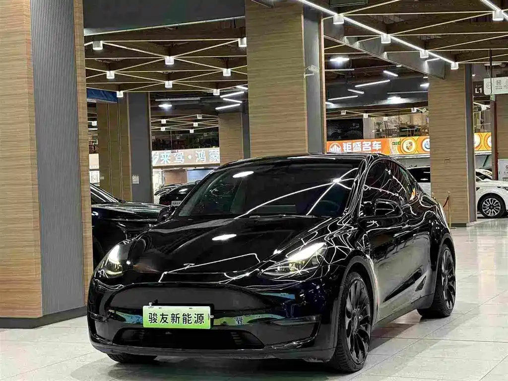Tesla Model Y 2022 — фото 1