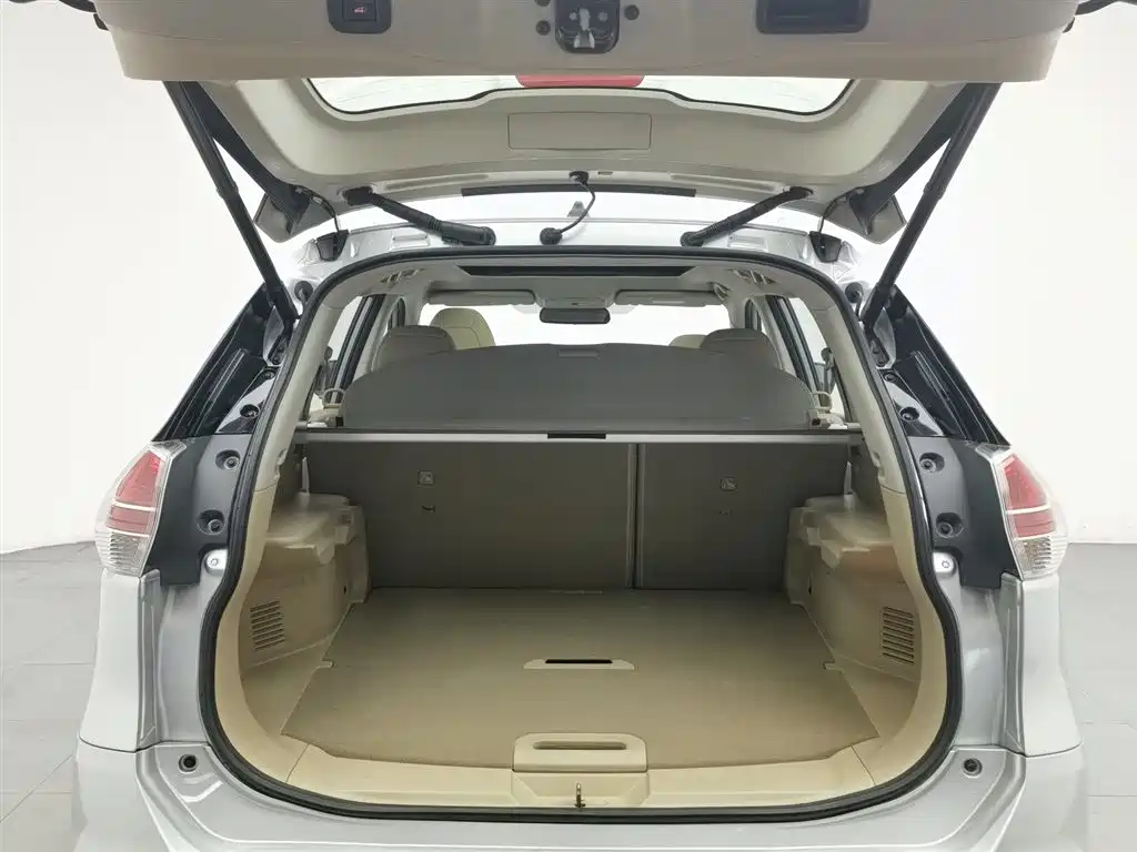 Nissan X-Trail 2015 — фото 16