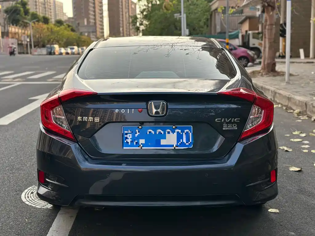 Honda Civic 2020 — фото 17