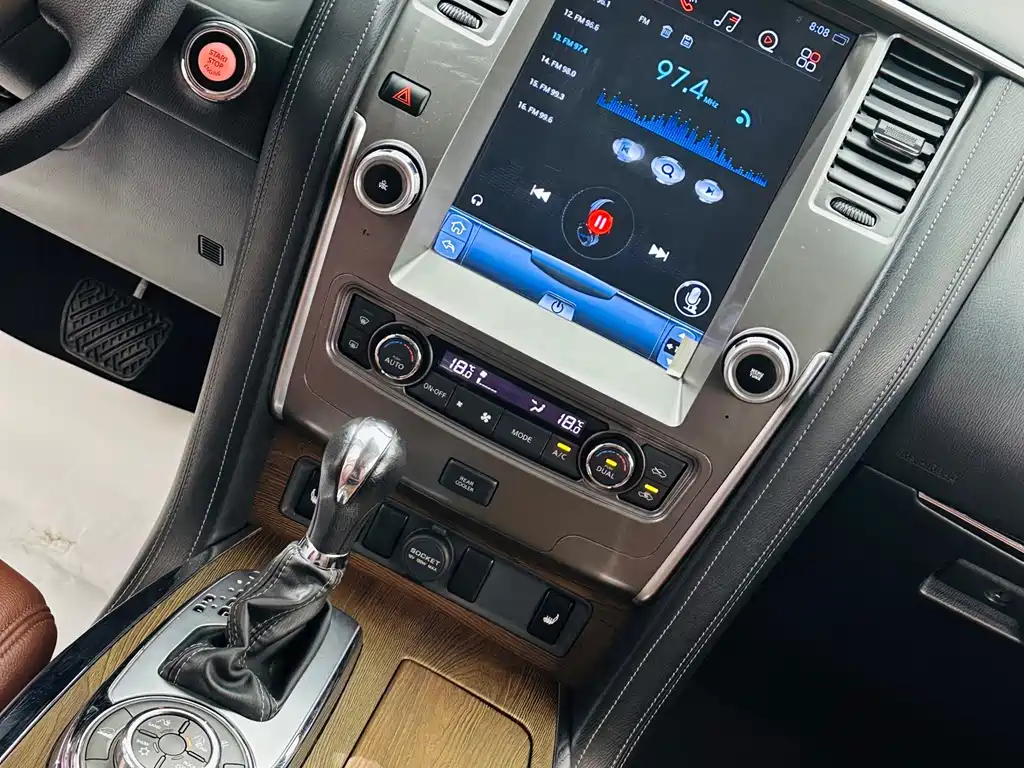 Nissan Patrol 2017 — фото 19
