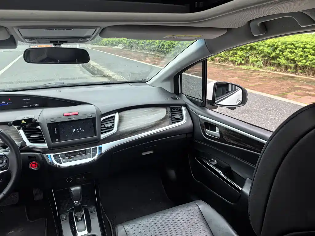 Honda Jade 2019 — фото 20
