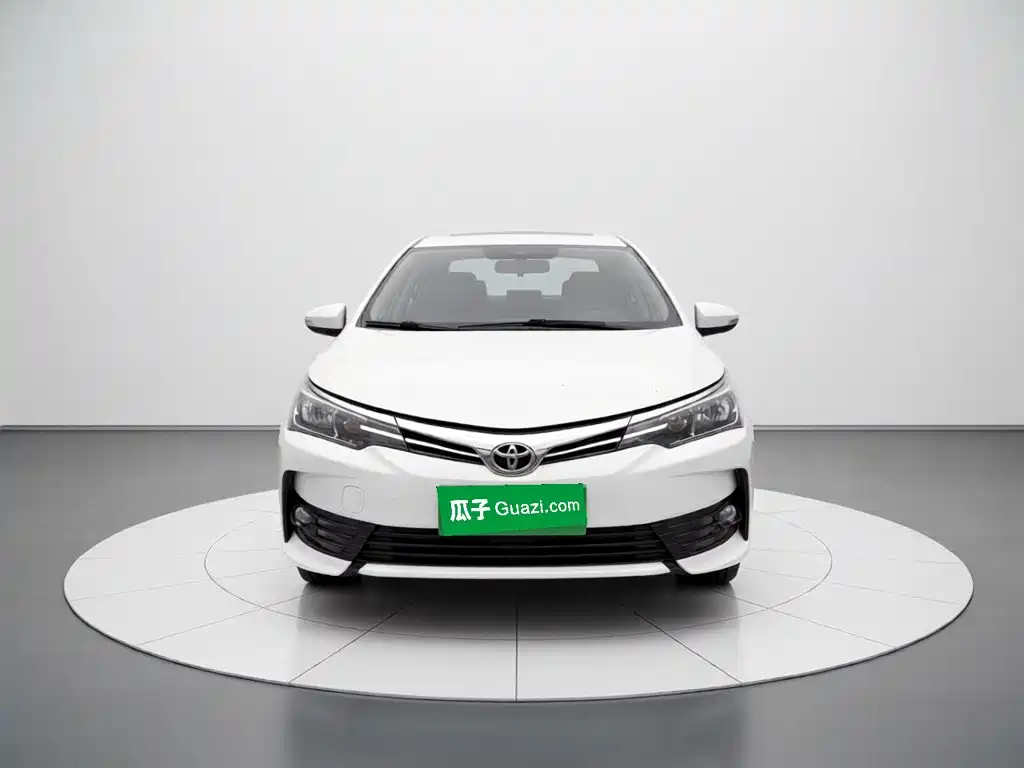 Toyota Corolla 2018 — фото 24