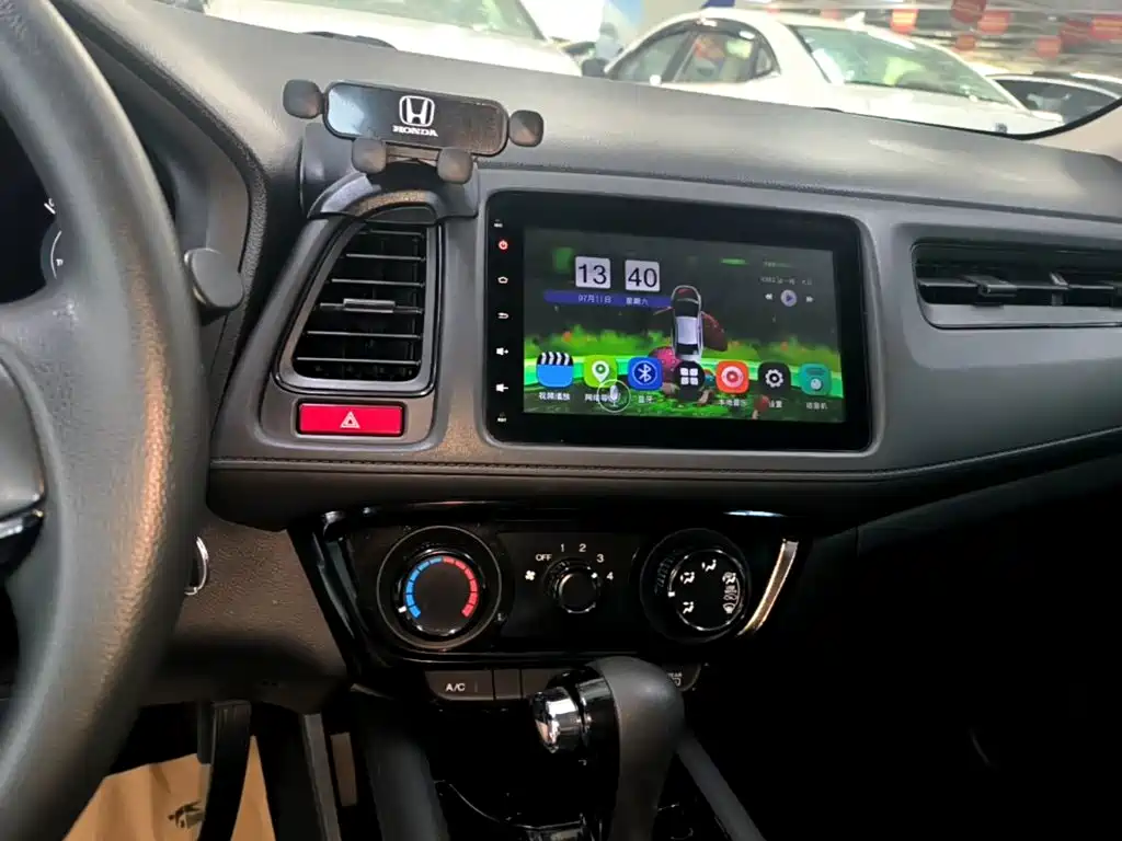 Honda Vezel 2016 — фото 13