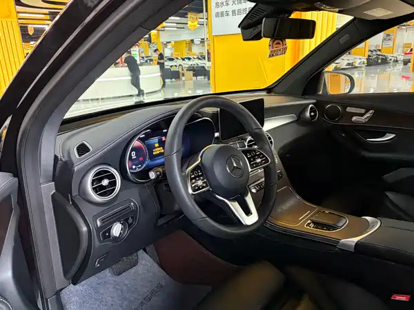 Mercedes-Benz GLC 2021