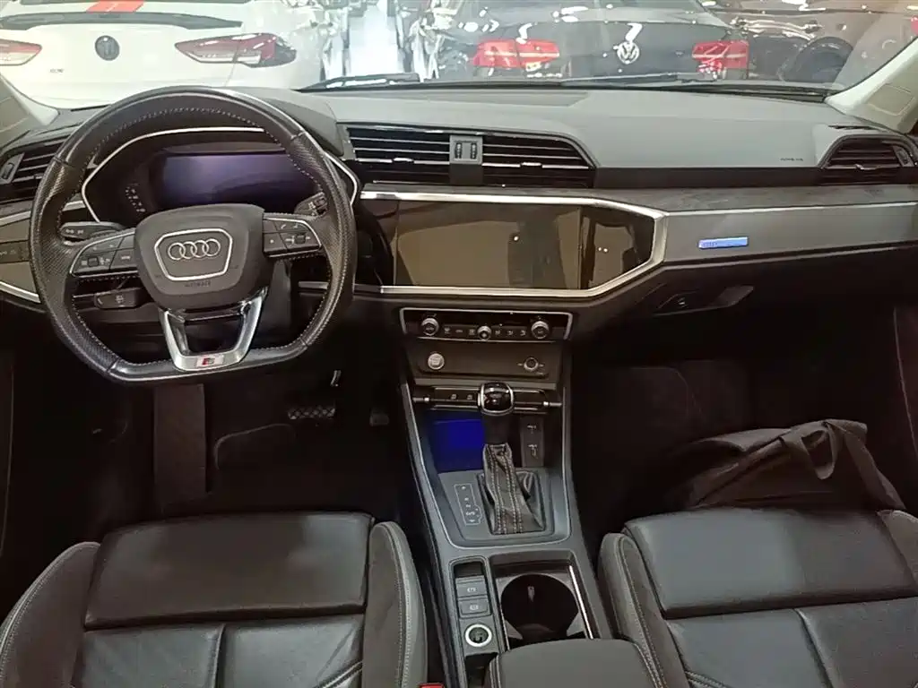 Audi Q3 Sportback 2021 — фото 10
