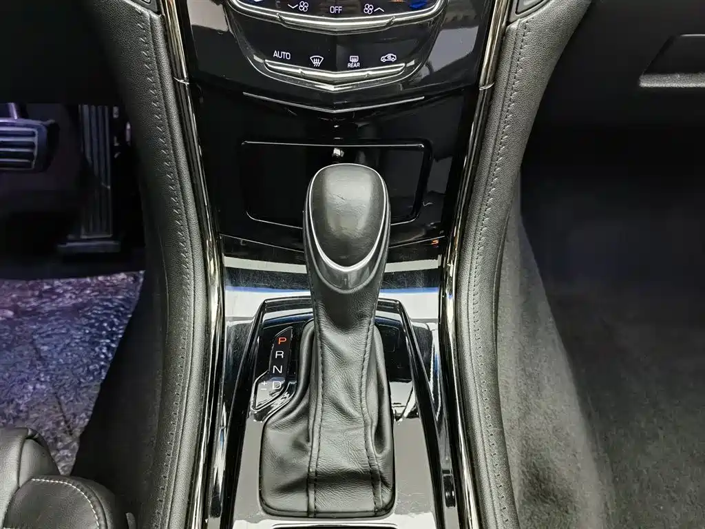 Cadillac ATS-L 2018 — фото 13