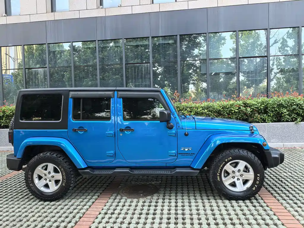 Jeep Wrangler 2016 — фото 4