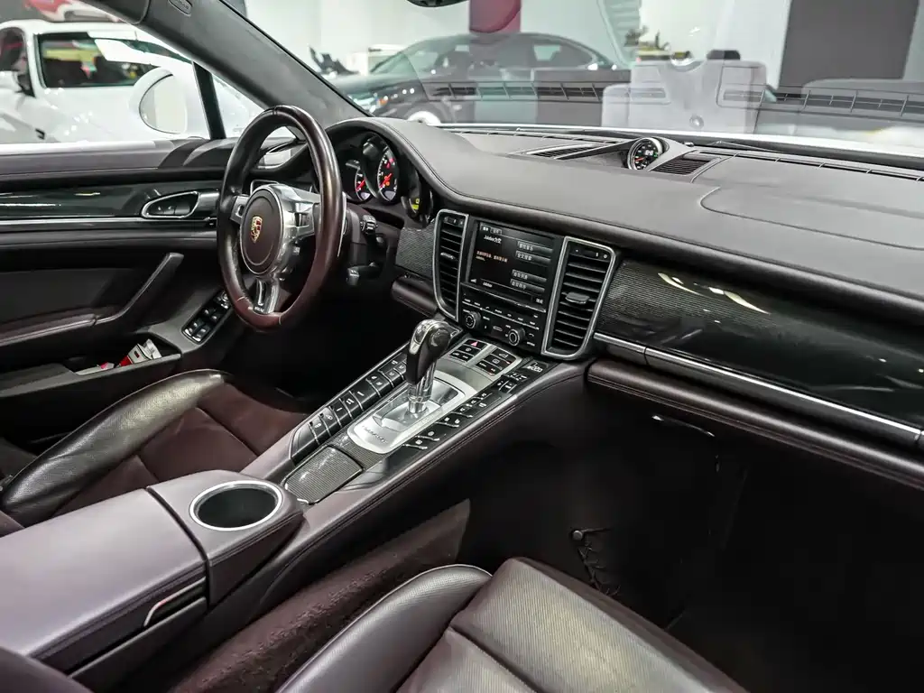 Porsche Panamera 2014 — фото 13