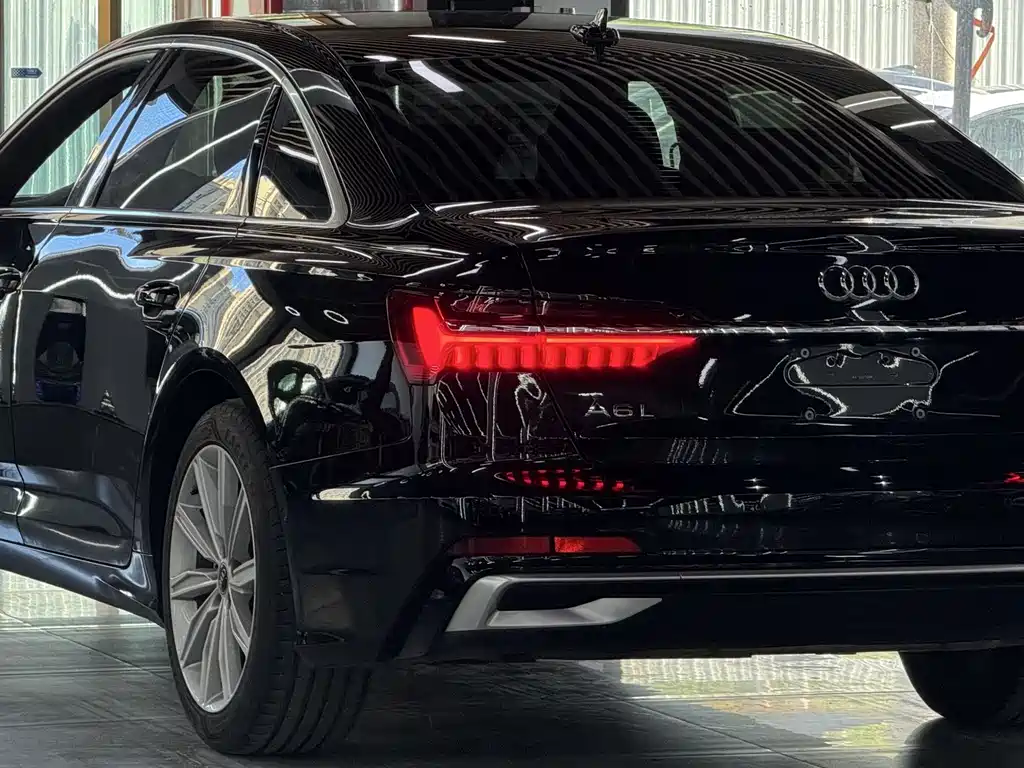Audi A6L 2023