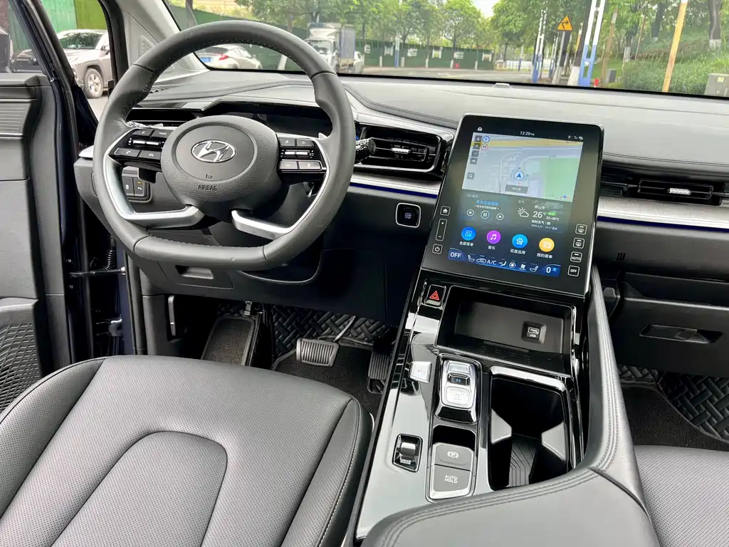 Hyundai Custo 2022 — фото 11