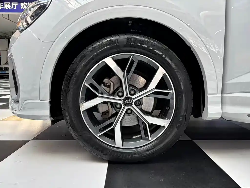 Audi Q3 Sportback 2021 — фото 14