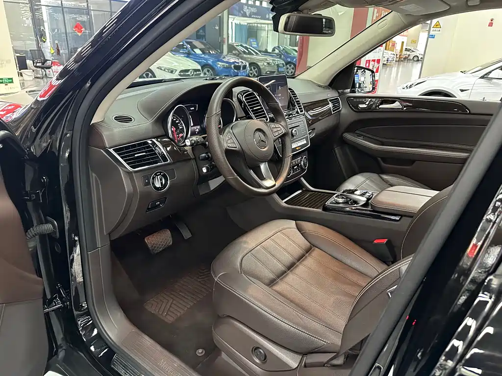 Mercedes-Benz GLS 2019 — фото 13
