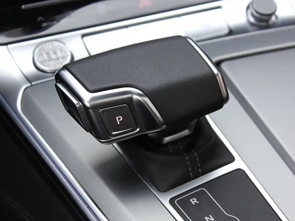 Audi A7L 2025 — фото 14