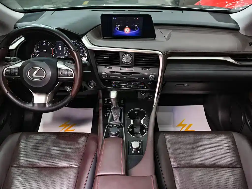 Lexus RX 2016 — фото 11