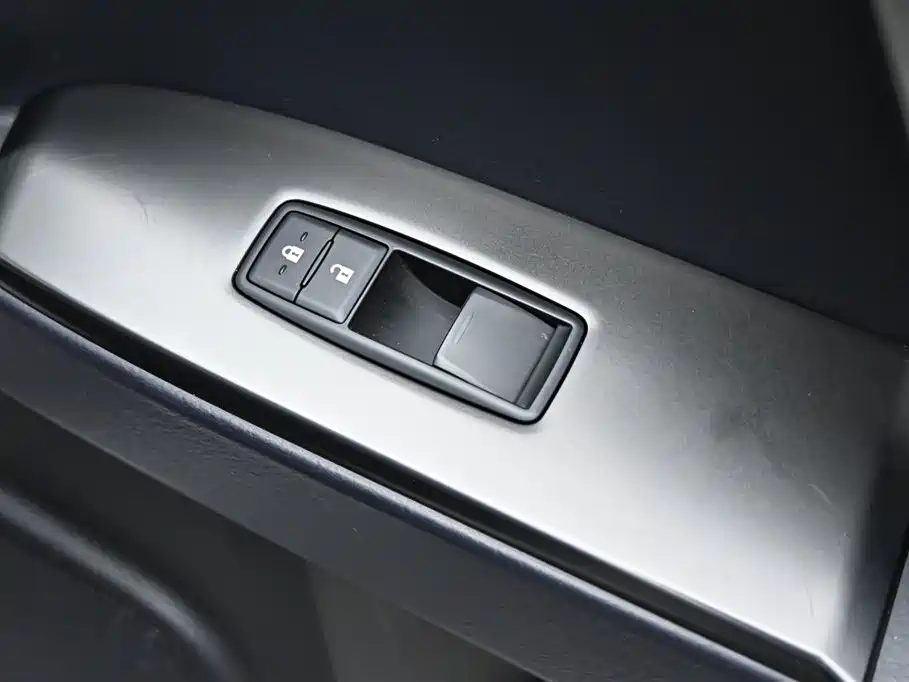 Lexus GX 2023 — фото 28