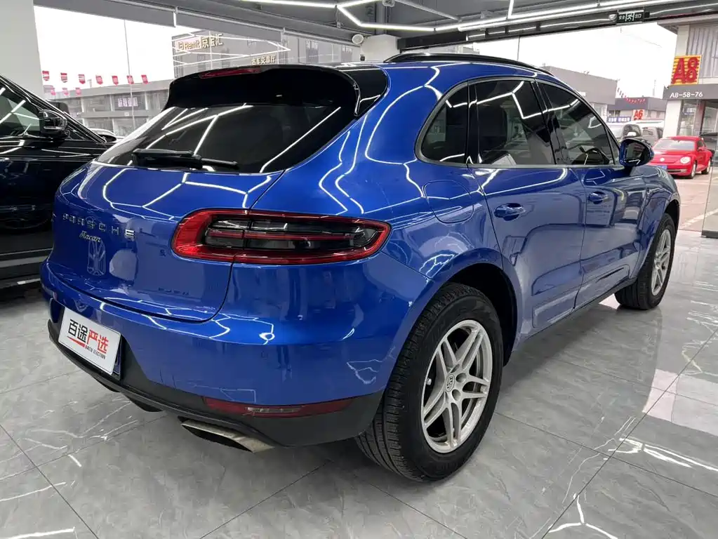 Porsche Macan 2015 — фото 16