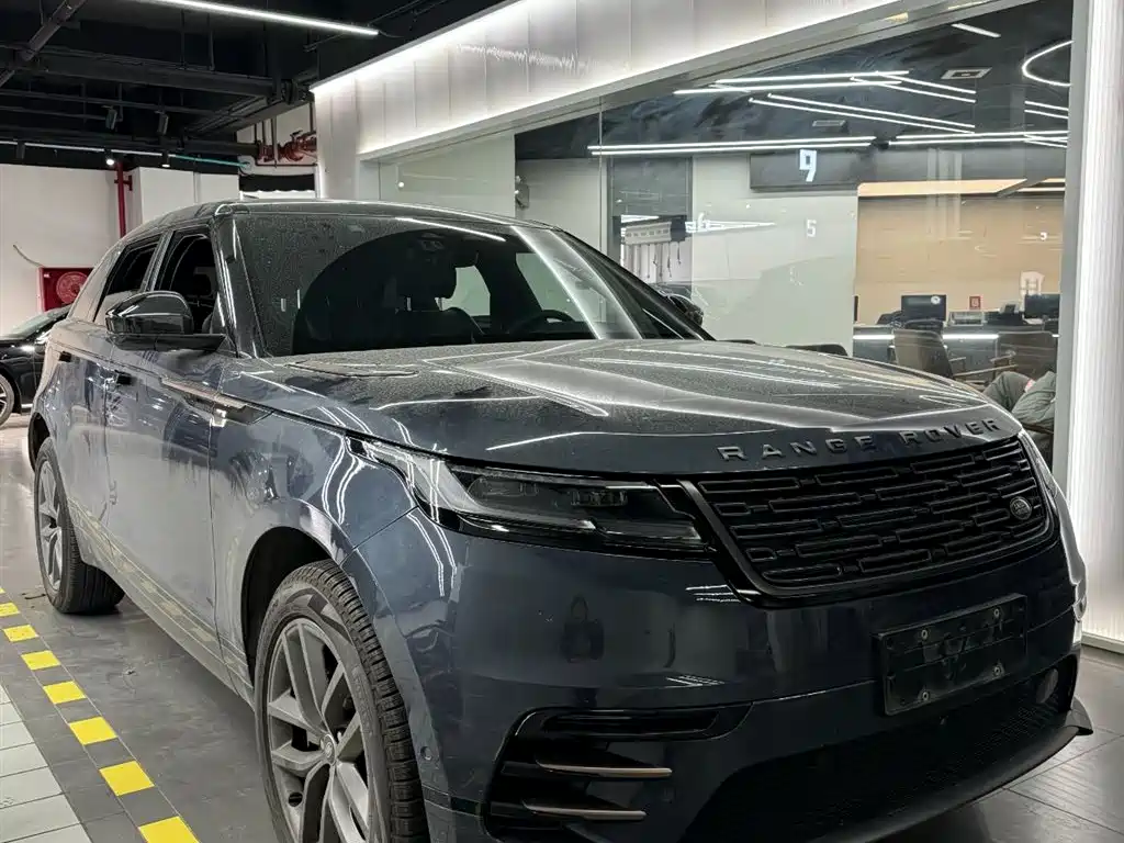 Land Rover Velar 2023 — фото 8