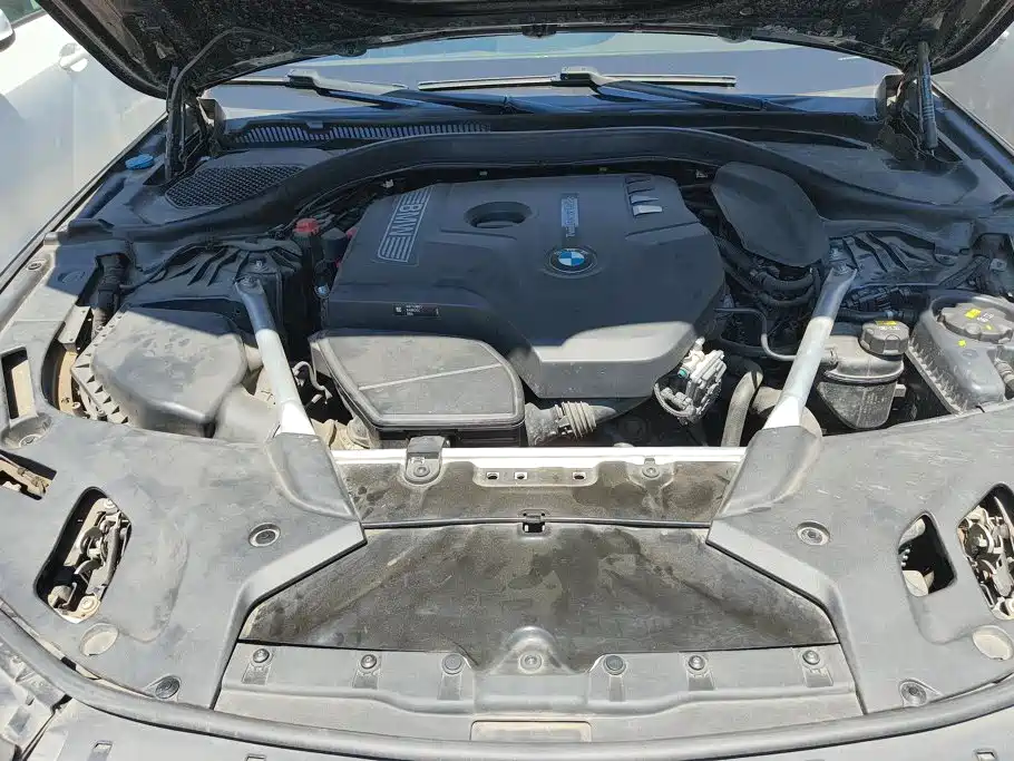 BMW 5 Series 2020 — фото 10