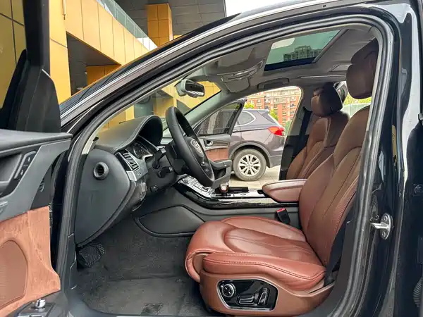 Audi A8 2013