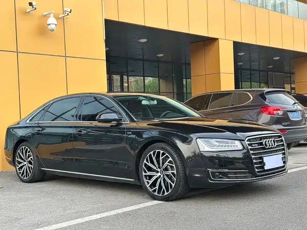 Audi A8 2013