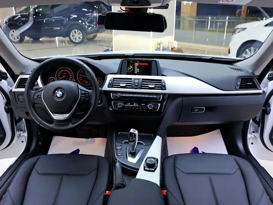 BMW 3 Series GT 2016 — фото 19