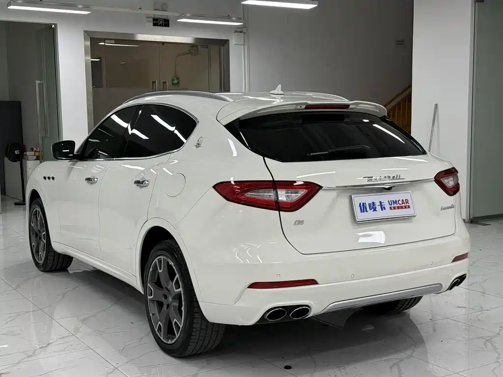 Maserati Levante 2017 — фото 4