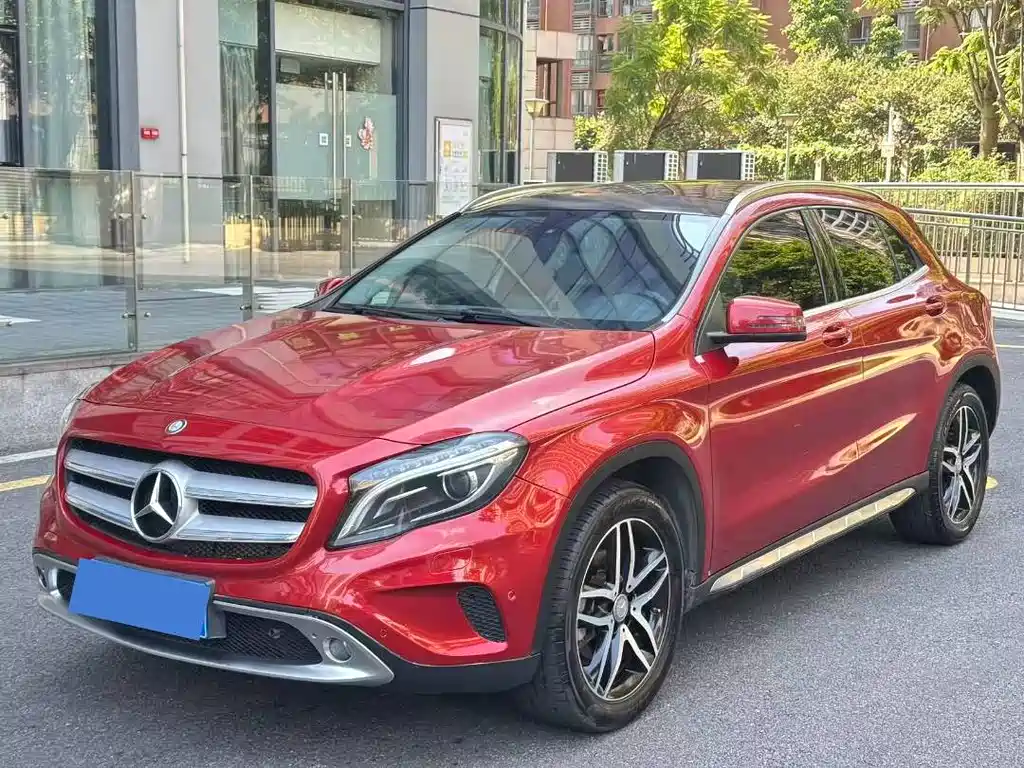 Mercedes-Benz GLA 2015