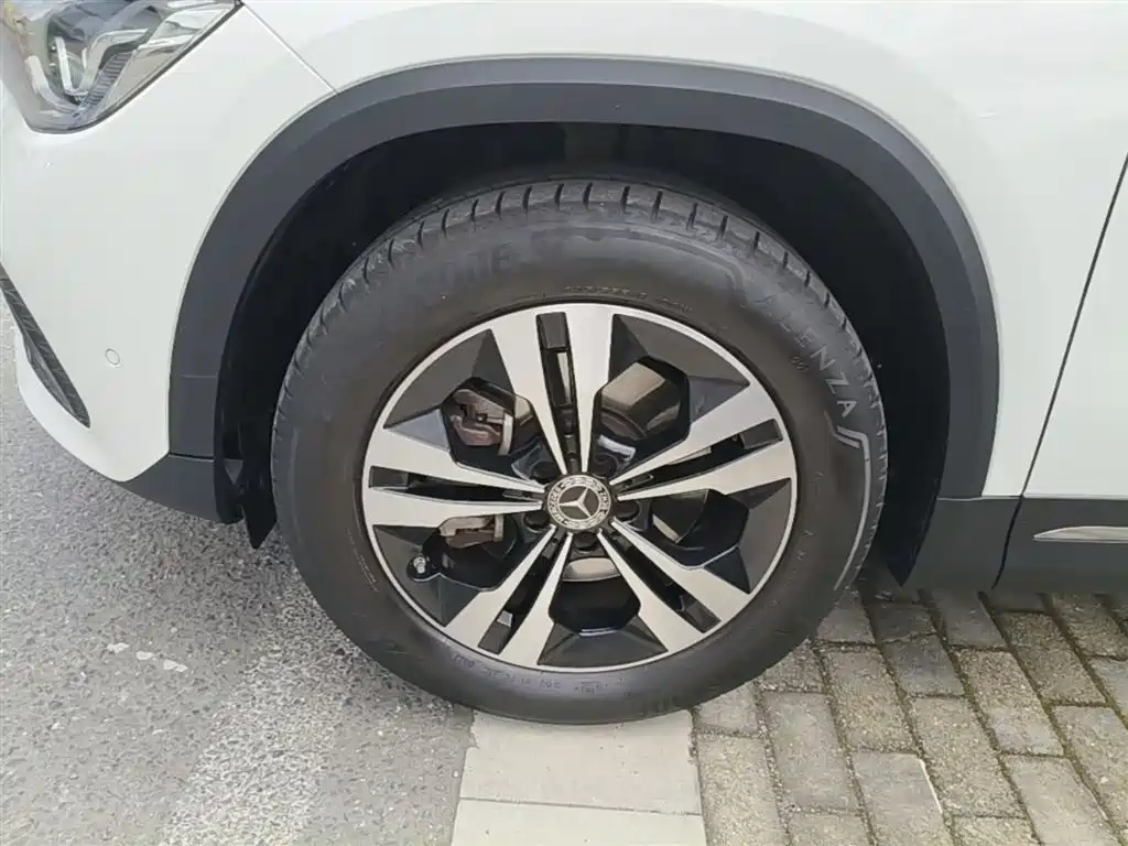 Mercedes-Benz GLA 2023 — фото 23