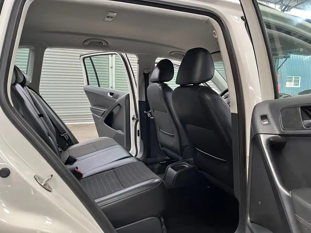 Volkswagen Tiguan 2015 — фото 18