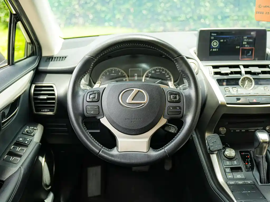 Lexus NX 2020 — фото 19