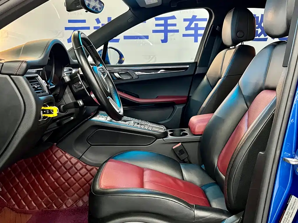 Porsche Macan 2017 — фото 11