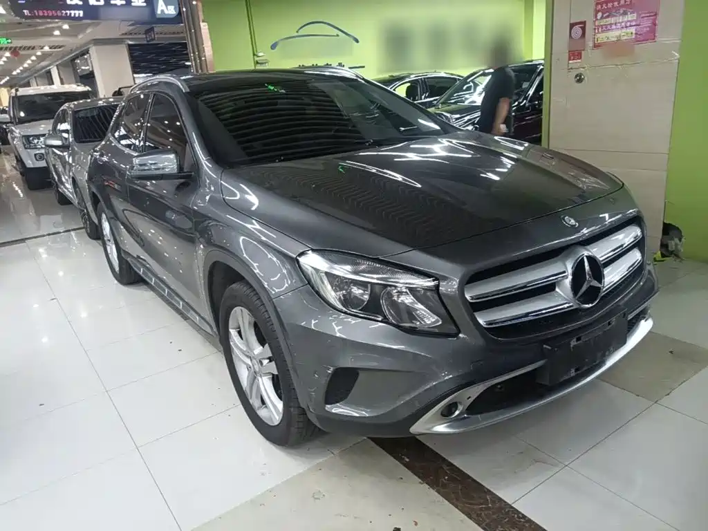 Mercedes-Benz GLA 2016