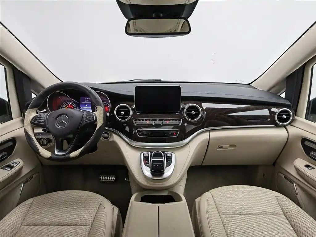 Mercedes-Benz V-Class 2017 — фото 5