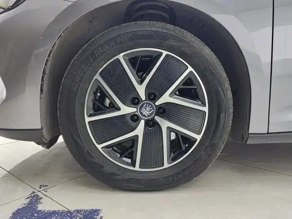 BYD Qin L 2024
