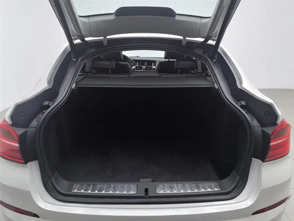 BMW X4 2016 — фото 16
